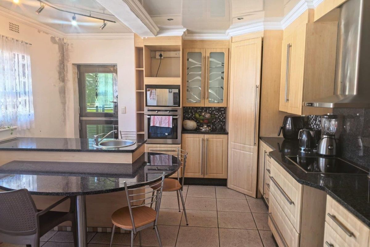 House For Sale in Sunward Park, Boksburg - Photo 3