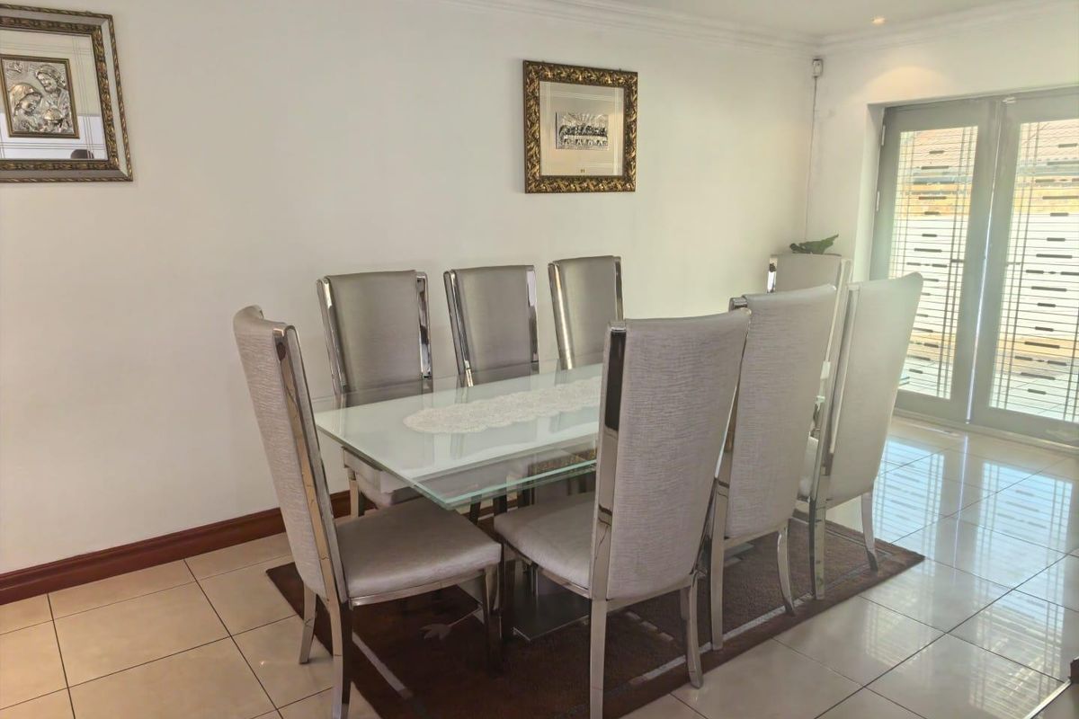 House For Sale in Sunward Park, Boksburg - Photo 5