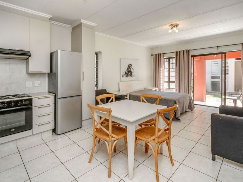 Furnished garden apartment in Cedar Lofts - Photo 1