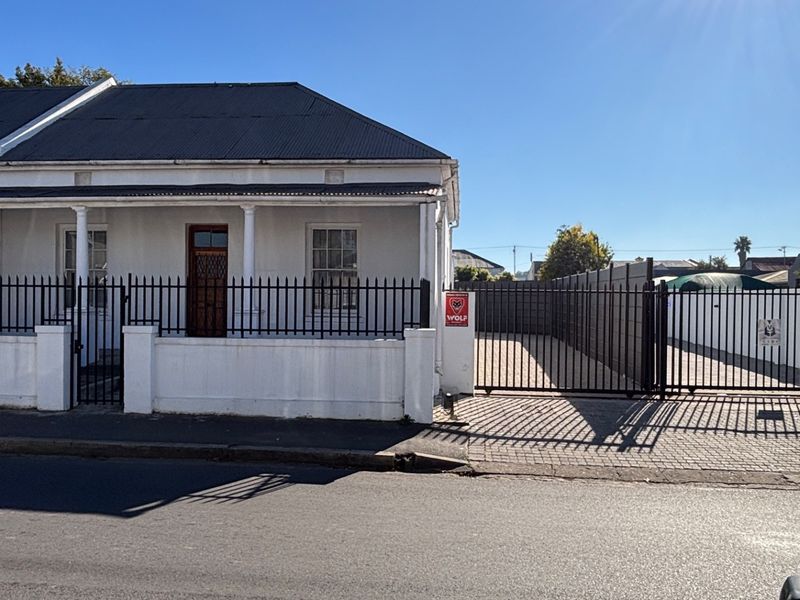 Prime Commercial/Residential Property in Paarl CBD, Western Cape-Ideal for Etrepreneurial Families - Photo 2