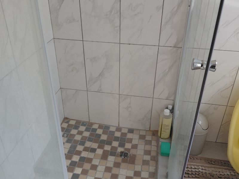 A Bachelor Apartment For Rent Cosmo City Ext 8 - Photo 5