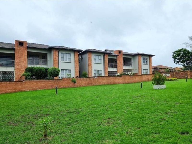 Ground floor 3 bedroom, 2 bathroom Apartment To Rent in Midrand - Photo 2
