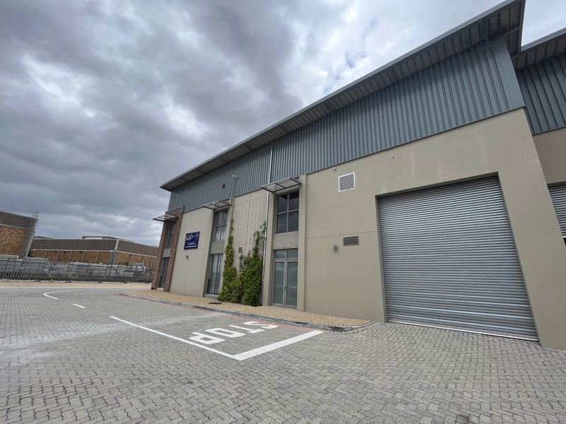 296m2 Warehouse, Office TO LET | Brackengate Business Park | Brackenfell - Photo 1
