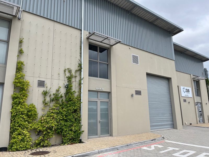 296m2 Warehouse, Office TO LET | Brackengate Business Park | Brackenfell - Photo 2