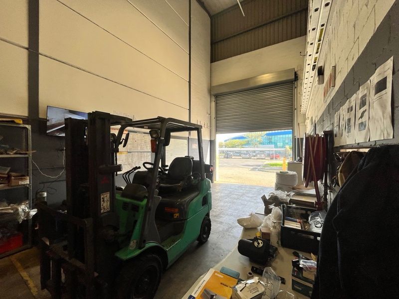 296m2 Warehouse, Office TO LET | Brackengate Business Park | Brackenfell - Photo 10