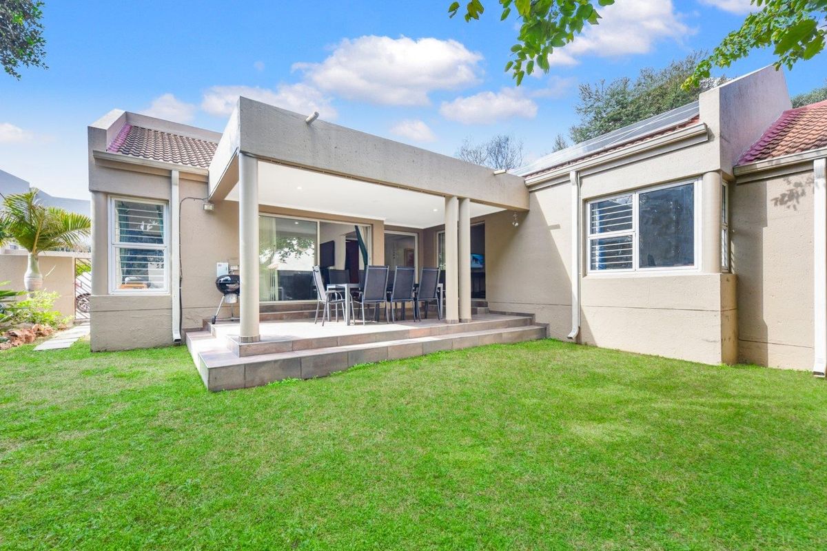 Creating Your Ideal Sanctuary: Secure, Eco-Friendly Living in Parklands Douglasdale - Photo 2