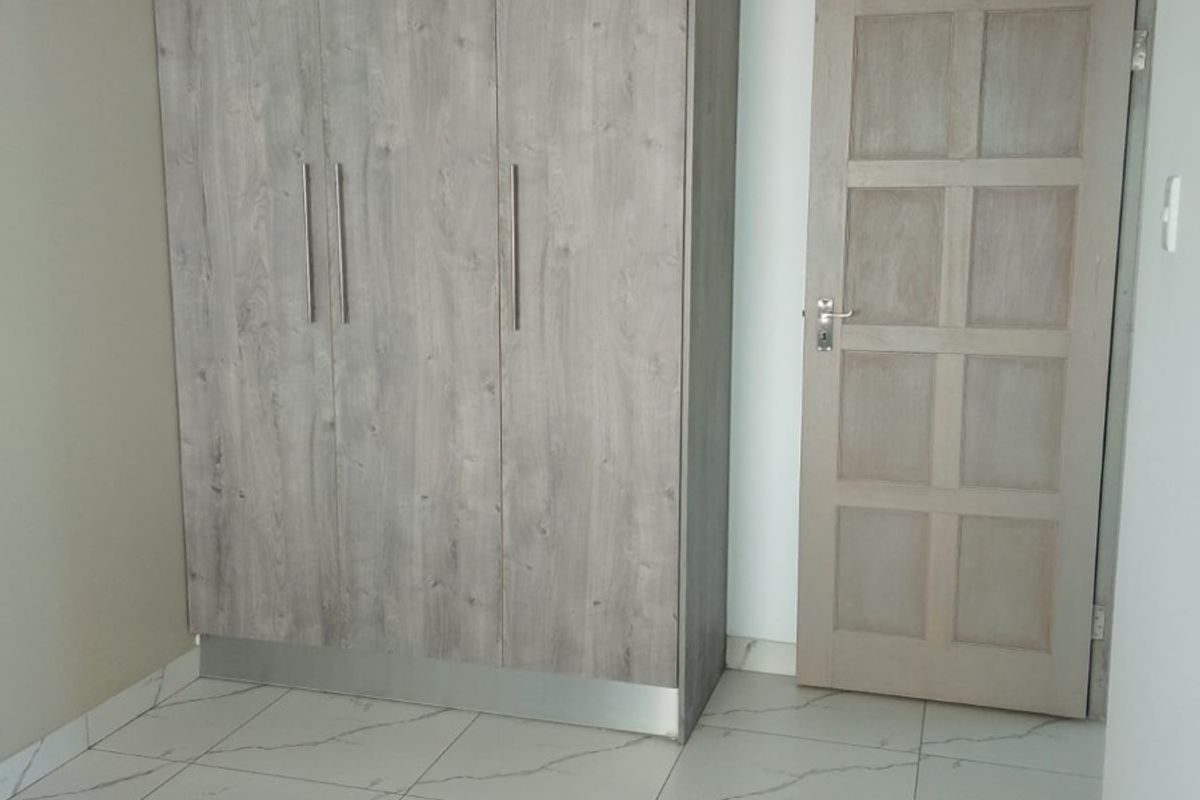 Apartment To Rent in Noordwyk, Midrand - Photo 2