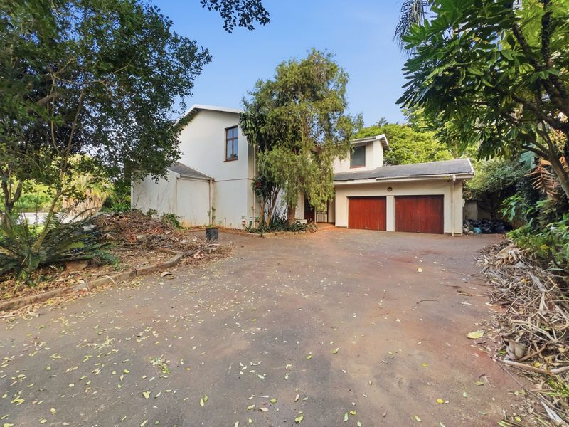 5 Bed 5 bath House For Sale in Umbilo, Durban, KwaZulu-Natal - Photo 1