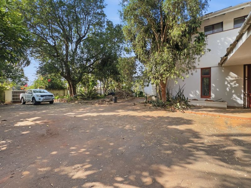 5 Bed 5 bath House For Sale in Umbilo, Durban, KwaZulu-Natal - Photo 2