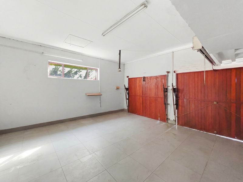 5 Bed 5 bath House For Sale in Umbilo, Durban, KwaZulu-Natal - Photo 9