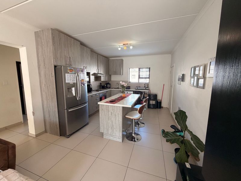 2 Bed | 2 Bath First Floor Apartment - The West End, Carlswald - Photo 4