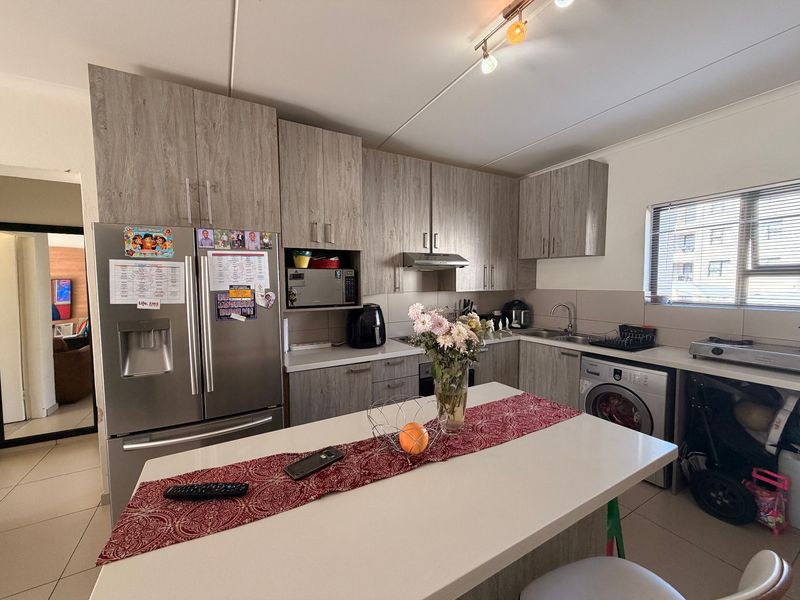 2 Bed | 2 Bath First Floor Apartment - The West End, Carlswald - Photo 2