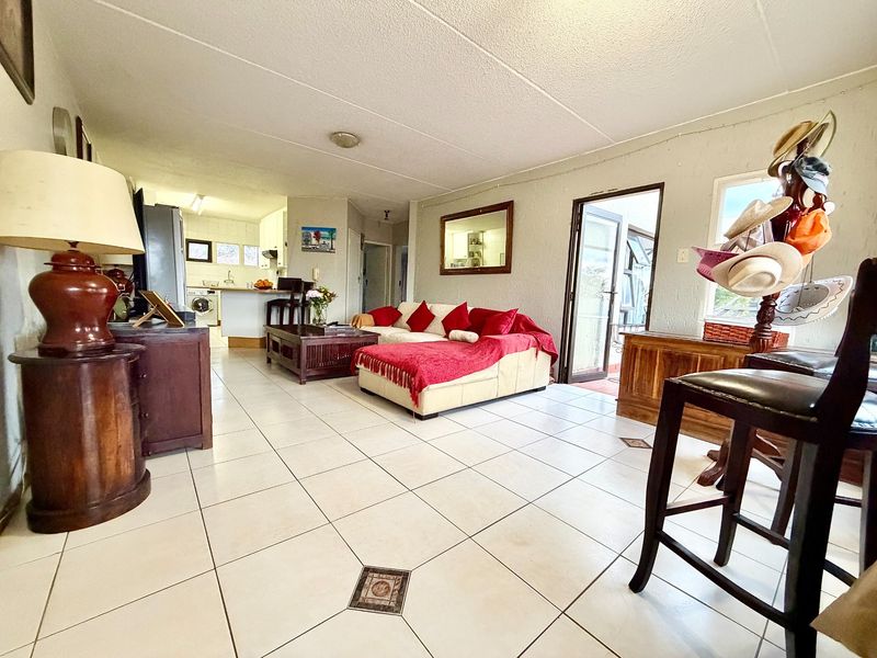 2 Bedroom First Floor Townhouse For Sale in Sunninghill, Sandton - Photo 8
