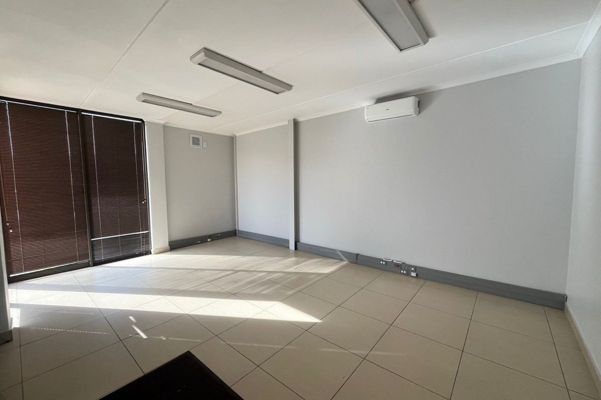 519m2 Warehouse, Office TO LET | Willow Park | Stikland Industrial - Photo 5
