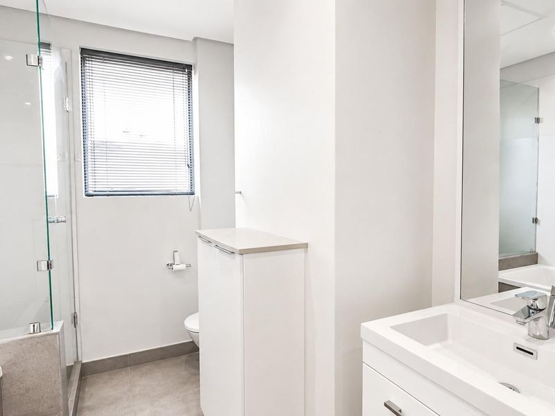 Available Immediately! UNFURNISHED 2 Bed 2 Baths Apartment to Let in Sibaya Precinct - Photo 10