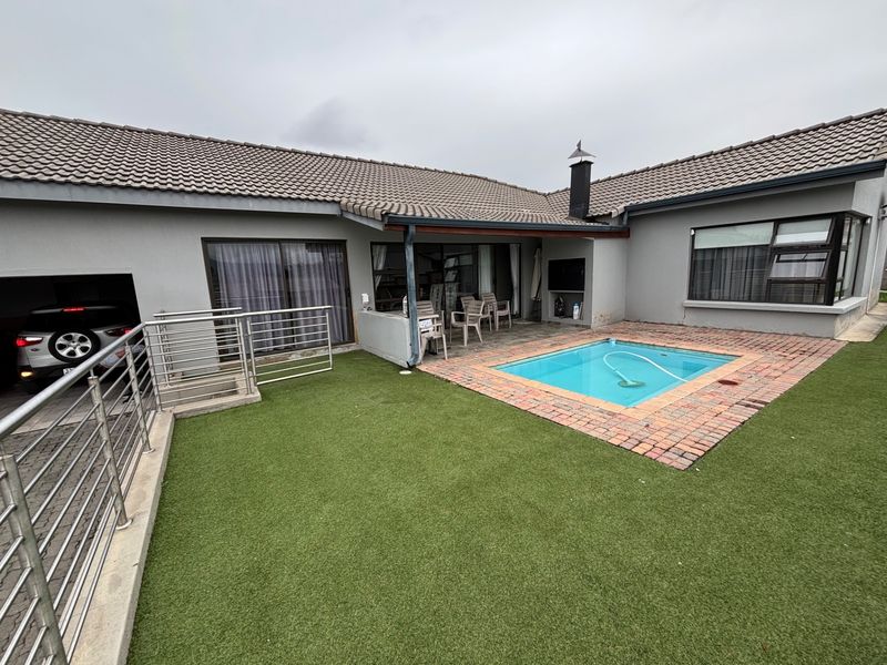 House To Rent in Stonehenge, Nelspruit - Photo 2