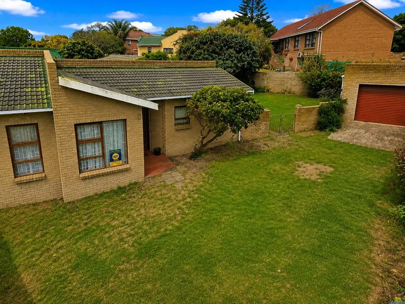 House For Sale in Heiderand, Mossel Bay - Photo 1