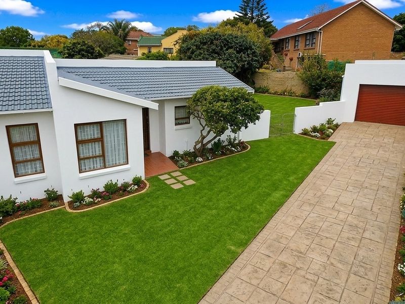 House For Sale in Heiderand, Mossel Bay - Photo 2