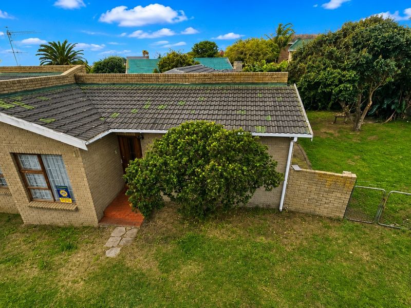 House For Sale in Heiderand, Mossel Bay - Photo 3