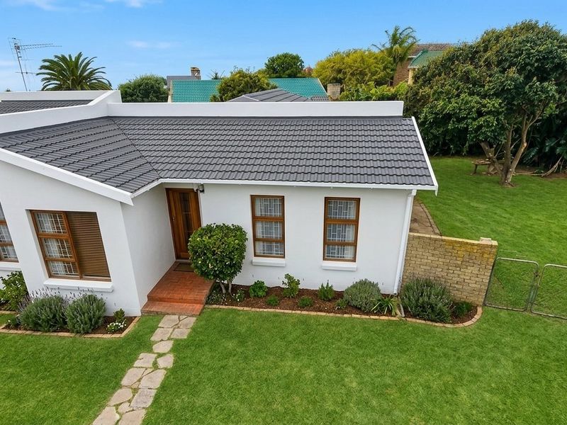House For Sale in Heiderand, Mossel Bay - Photo 5