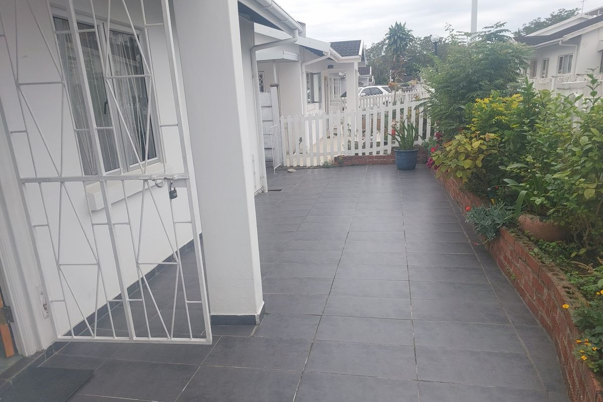 Simplex For Sale - Photo 2