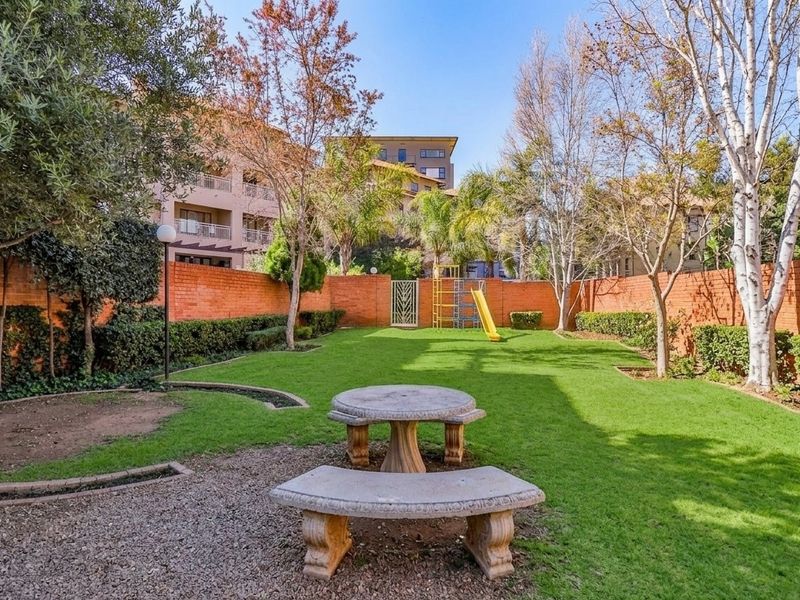 Apartment For Sale in Sunninghill, Sandton - Photo 4