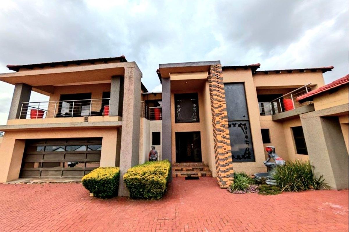 Exclusive Mansion available for sale - Photo 3