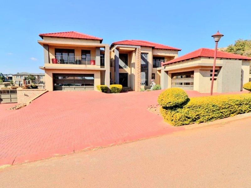 Exclusive Mansion available for sale - Photo 8