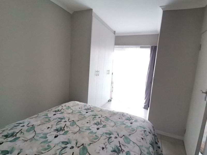 Investment Opportunity - One Bedroom Apartment For Sale at La Vie Estate in Paarl - Photo 8