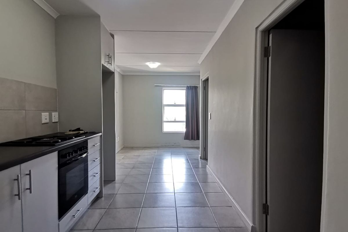 Investment Opportunity - One Bedroom Apartment For Sale at La Vie Estate in Paarl - Photo 3