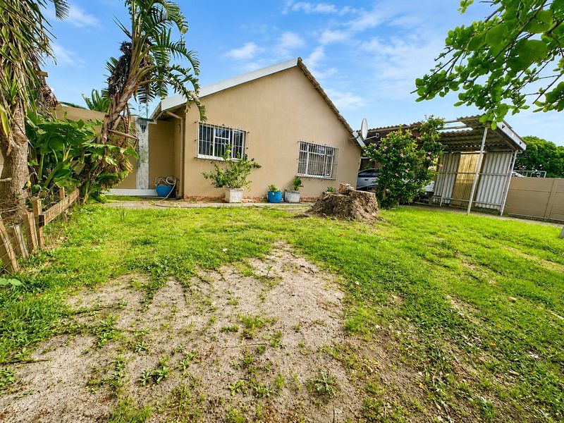 Solid Family Home with Endless Potential | Flatlet Opportunity | Double Garage | Parking for 6 - Photo 5