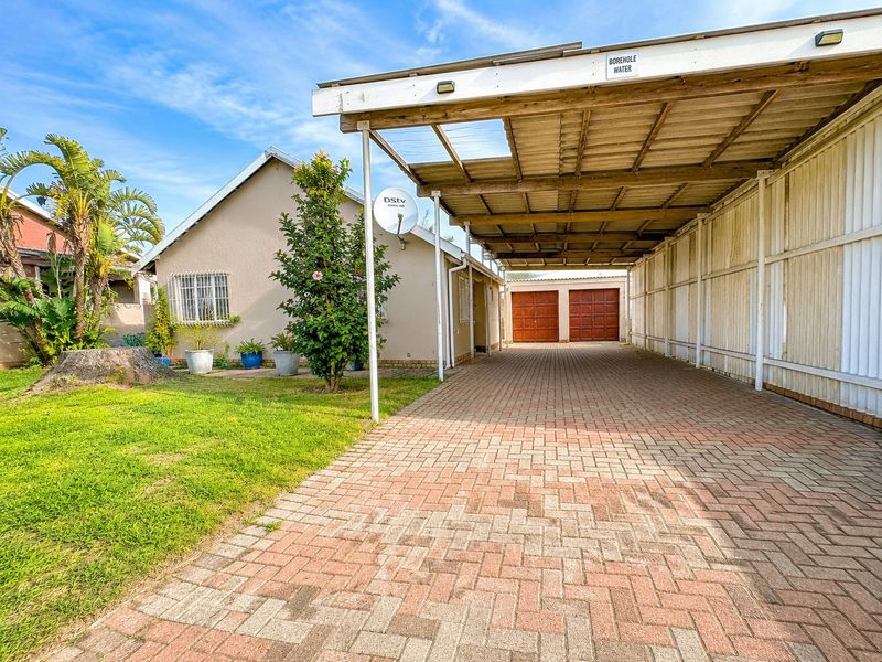 Solid Family Home with Endless Potential | Flatlet Opportunity | Double Garage | Parking for 6 - Photo 7
