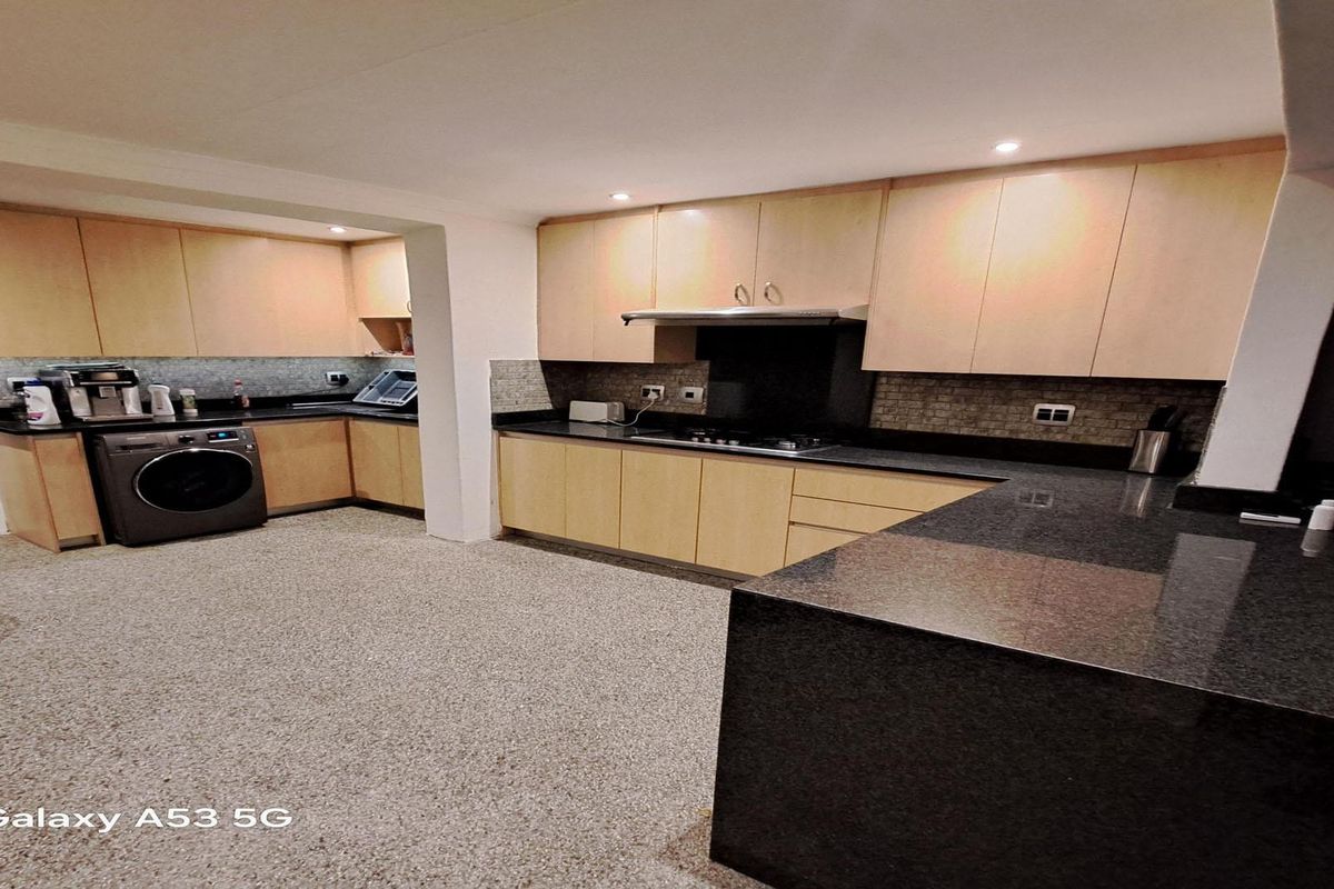 3 Bedroom House for Sale in Bryanston - Photo 3