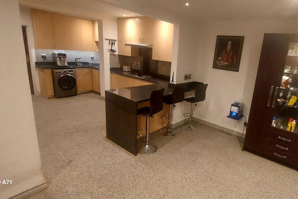 3 Bedroom House for Sale in Bryanston - Photo 4