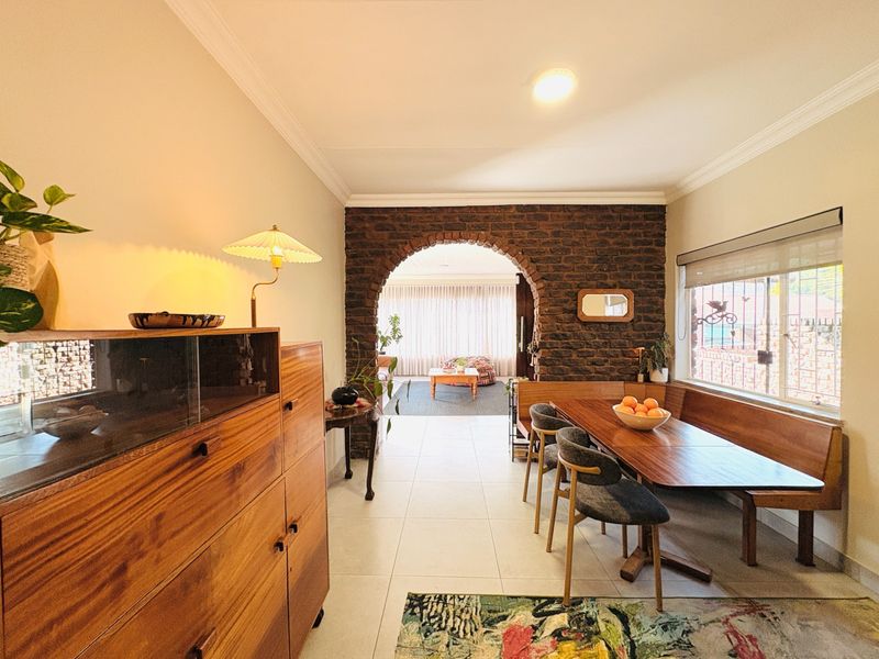 Newly Renovated 3 Bedroom Townhouse For Sale in Garsfontein - Photo 8