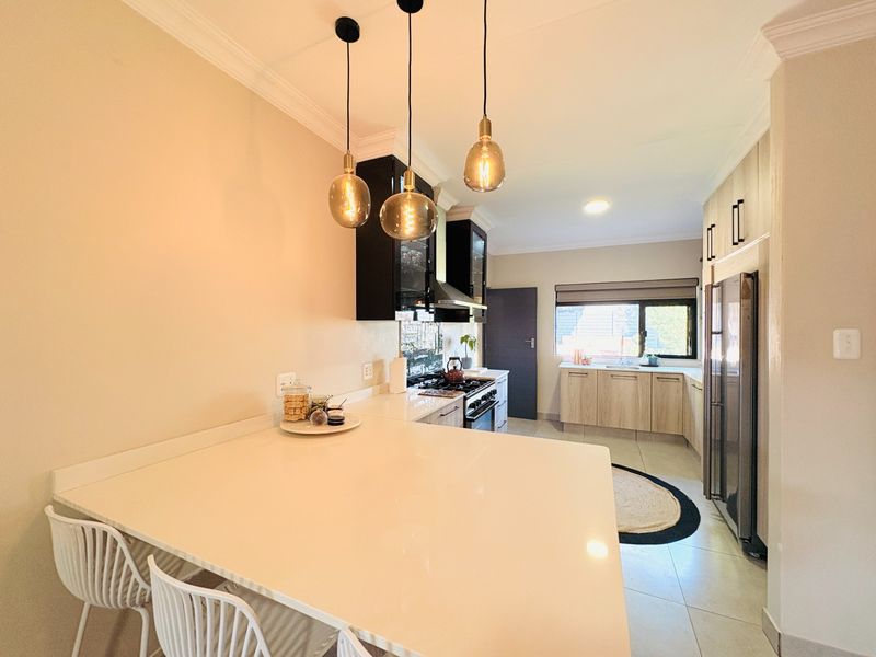Newly Renovated 3 Bedroom Townhouse For Sale in Garsfontein - Photo 2