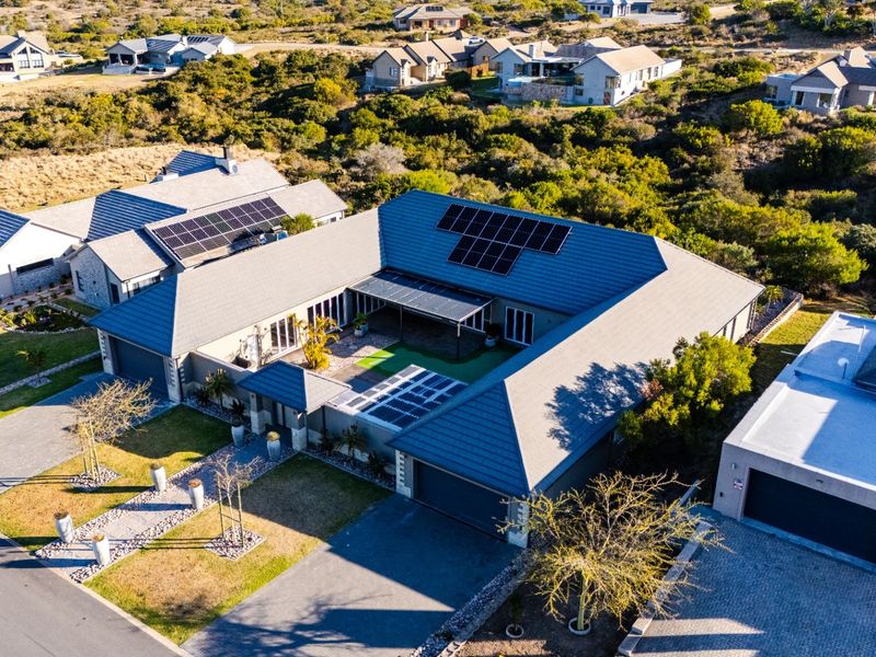 Luxury Estate Living Designed for Family and Entertaining - Photo 8