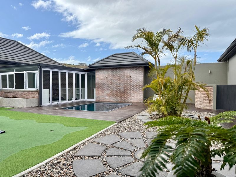 Luxury Estate Living Designed for Family and Entertaining - Photo 4