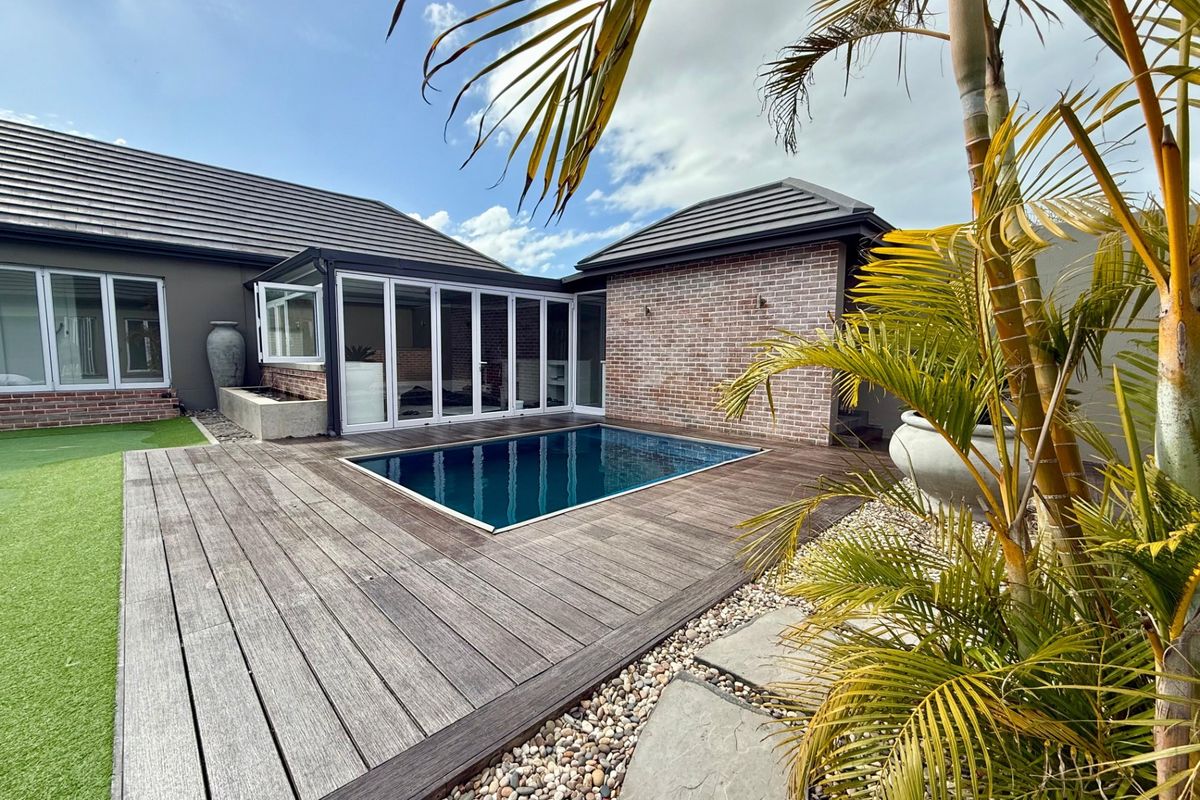 Luxury Estate Living Designed for Family and Entertaining - Photo 3