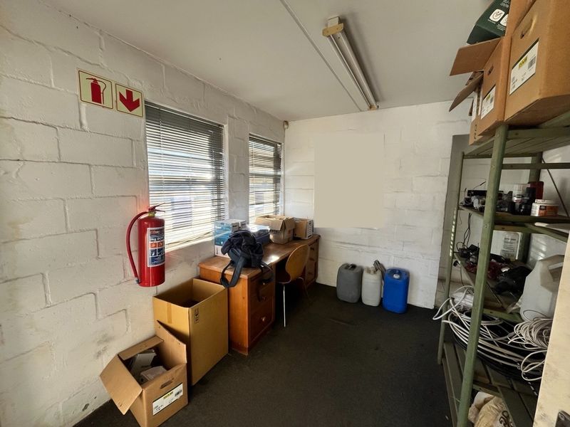 155m2 Warehouse TO LET | Icon Business Park | Brackenfell - Photo 3