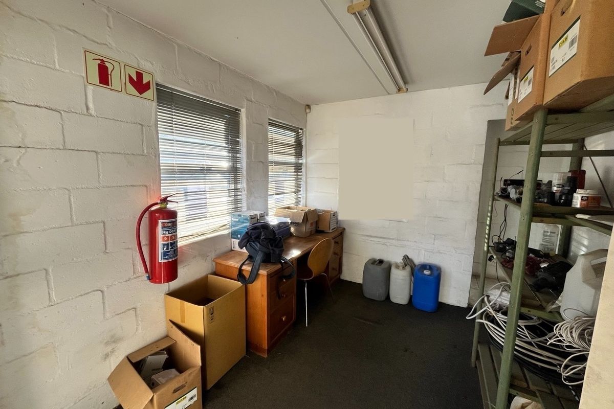 155m2 Warehouse TO LET | Icon Business Park | Brackenfell - Photo 3