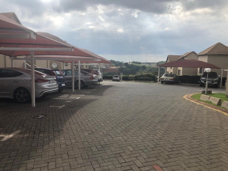 Townhouse For Sale in Winchester Hills, Johannesburg - Photo 3