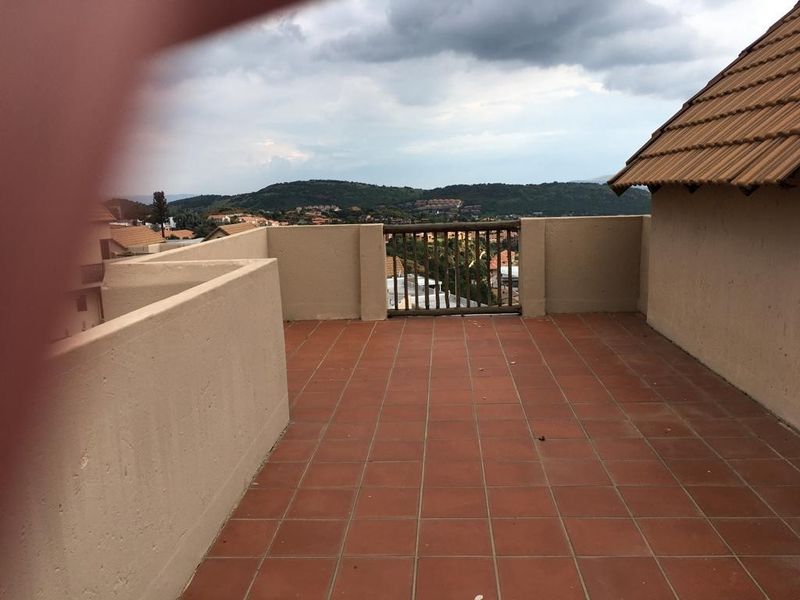 Townhouse For Sale in Winchester Hills, Johannesburg - Photo 4