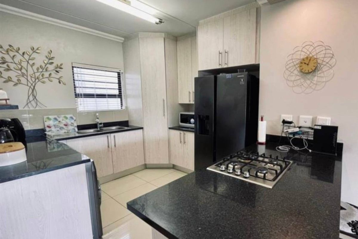 Apartment To Rent in EDWARD PLACE ,Carlswald Estate, Midrand - Photo 2