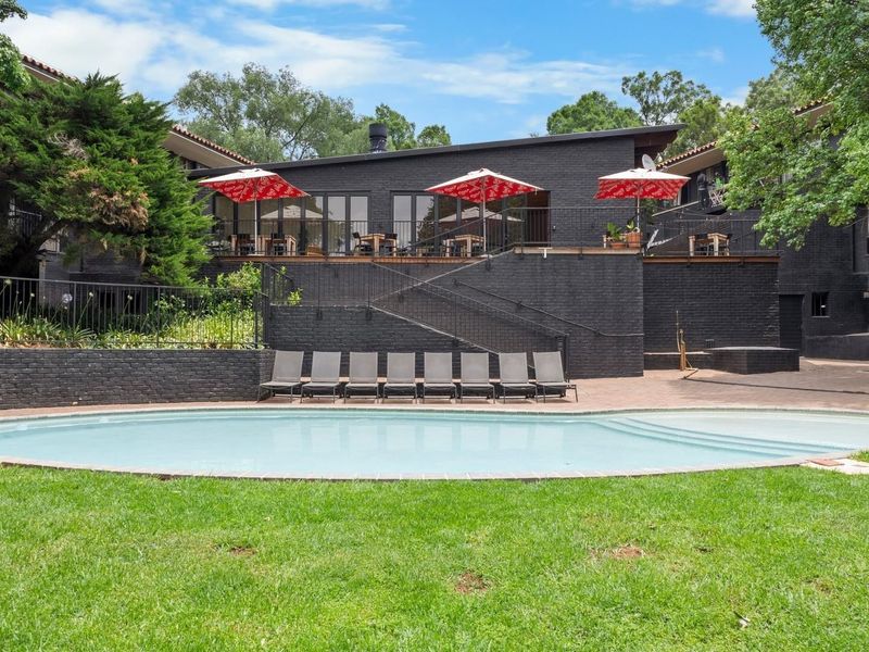 Secure, Stylish Living in the Heart of Bedfordview - Photo 1