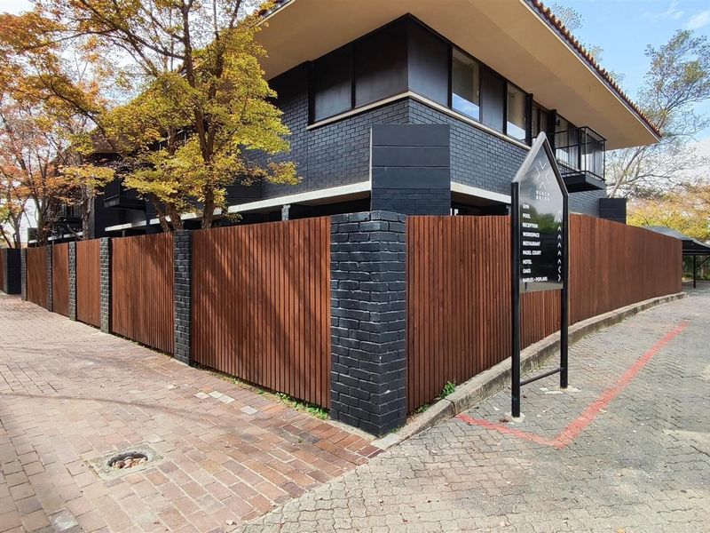 Secure, Stylish Living in the Heart of Bedfordview - Photo 10