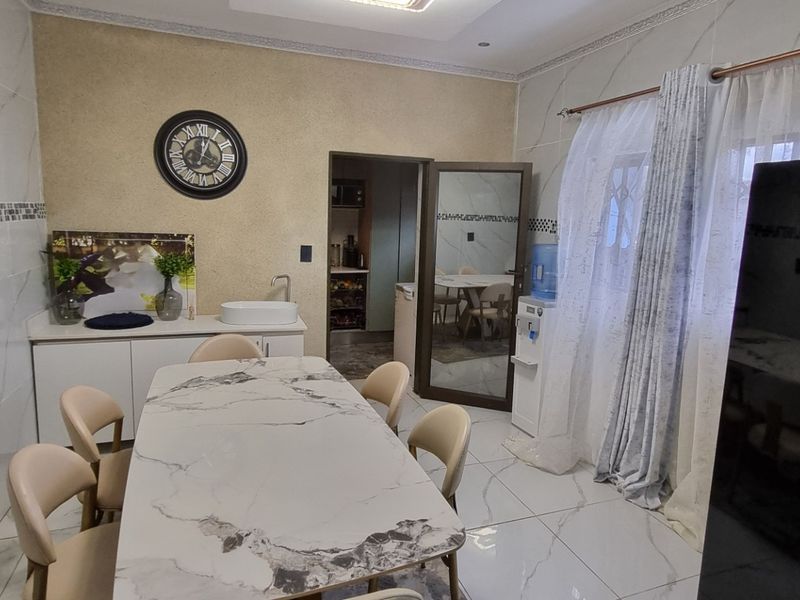 House For Sale in Brits Central, Brits, North West - Photo 4