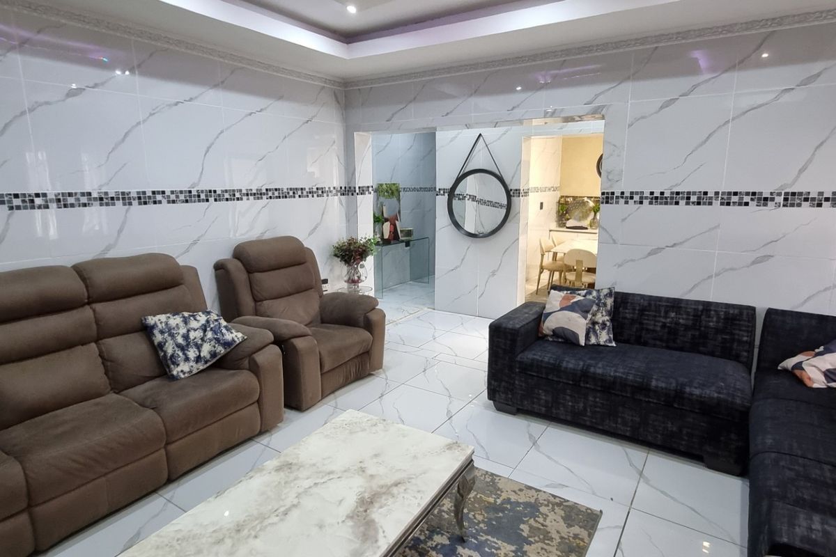 House For Sale in Brits Central, Brits, North West - Photo 3