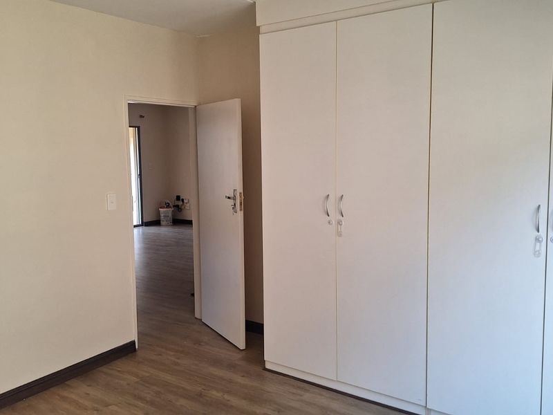 Modern Secure Garden Unit, 2-Bedroom Townhouse in Fairview Estates- Available immediately - Photo 8