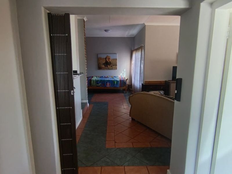 Townhouse To Rent in Newlands, Pretoria - Photo 3